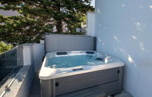 Villa Figs beachfront apartman 1 by Villas Guide