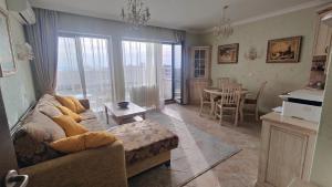 Luxury Sea Sunset Deluxe Apartment