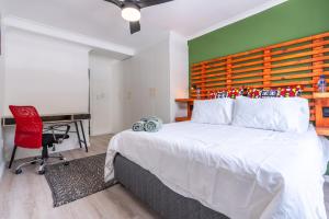 Upper East Side, Pool, Parking Book Now!