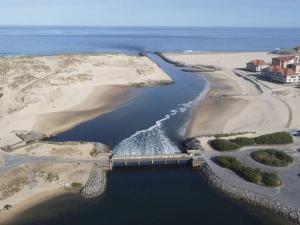 Appartement T2 à 50m du lac avec piscine et parking - FR-1-379-173