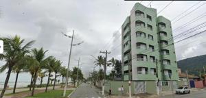 Frente ao mar, conforto e paz apto 12