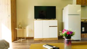 The BlackPeak View Apartment