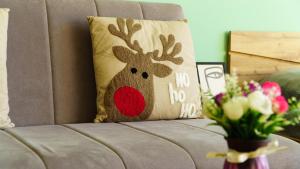 The BlackPeak View Apartment