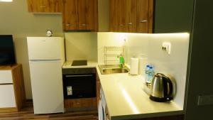 The BlackPeak View Apartment