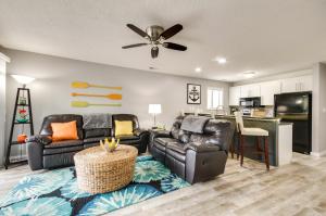 Osage Beach Condo Community Pool and Boat Dock