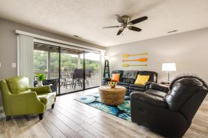 Osage Beach Condo Community Pool and Boat Dock