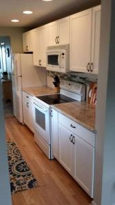Idyllic Beachfront Vacation Rental on the Shores of Lake Erie in Northern Ohio