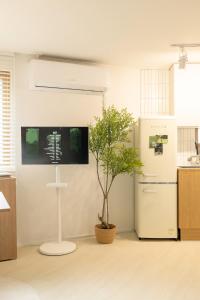 6 min from Daeheung Station