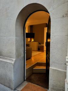 Celine 30 Bright haven between Champs Élysée and Trocadéro