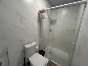 Apartamento na Av das Cataratas de 02 quartos
