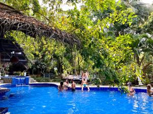 Sundaras Sigiriya Jungles Caves Resort