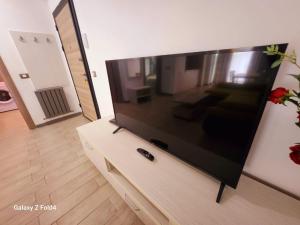 Luxury Seaside Apartment Alezzi Green Swimming Pool