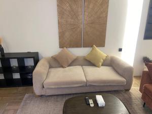 bright شقةبدخول ذاتي حي الملقا بتصميم مميز -