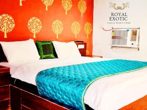 Royaal Exotic Family Luxry Resort And Camp