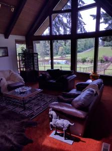 Cozy Bed and Breakfast Suite for Romantic Getaway near Skagit Bay, Washington