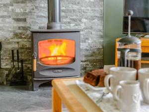 4 Bed in Denbigh 78960