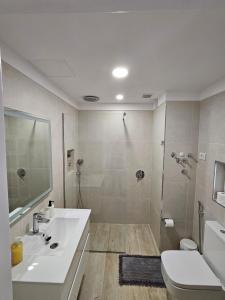 Studio 5 minutes from the beach, with air conditioning