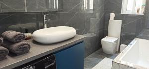 Cozy penthouse with Citadel view near to Victoria