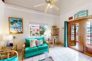 Palm @ Caribe Island