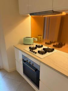 Apt intero e atrezzato con giardino