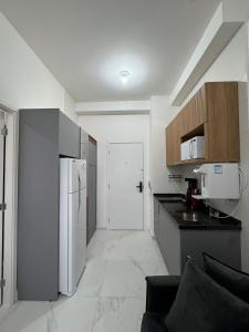 Get a Flat 1603 - Apto completo em frente ao Shopping Eldorado
