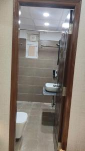 2 BHK flat well-furnished in Sarnath