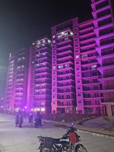 2 BHK flat well-furnished in Sarnath