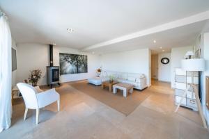 Charming home nestled in the hills of Cannes