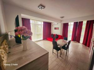 Luxury ApartHotel Alezzi Spa Resort Piscina Incalzita