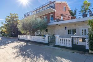 Apartment Moela 1 with terrace