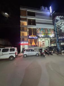 Seema Palace Inn 1 km from Railwaystaion