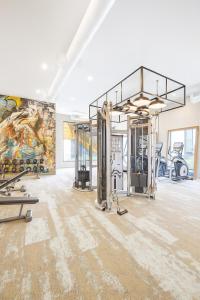 Cozy, chic deep Ellum apartment!