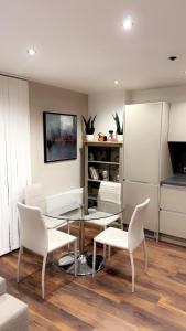 Cozy 2- bed Apartment in the City Centre