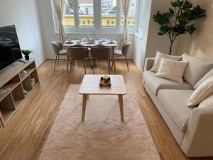 2BR, Balcony, Central, Donau, U6 & S-Bahn - BRN 16