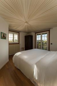 Harmony Homes La Chapelle-Hareng - Indoor Pool Sauna & Spa