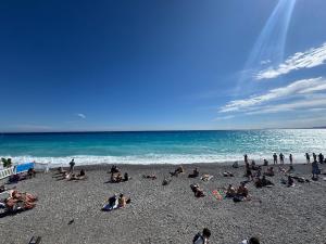 Large Studio 7 minutes from Beach