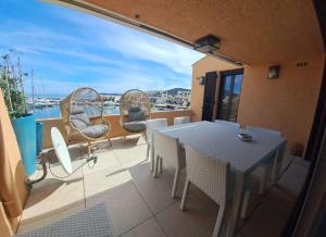 Marcogevi - Superbe Duplex avec Vue Mer et Saint-Tropez