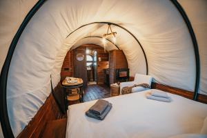 Sunrise Hills Country