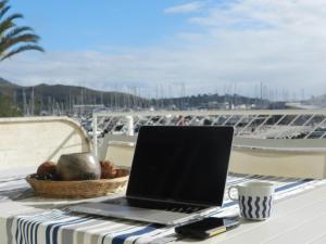 Harmony Seafront 365 by Can Ventet