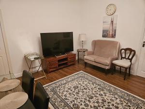 Ground Floor 1BDR Garden Flat South Croydon