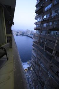 Luxury 3BR Modern with Nile View fromRooms