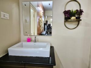 Crescent Stays Gachibowli - Service Apartments