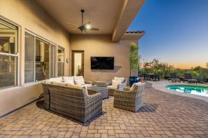 Desert Oasis with Pool Black Mountain Views