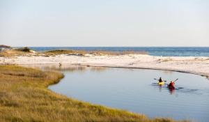 2 Blocks to the Beach! Pool & Golf Cart, Sleeps 21