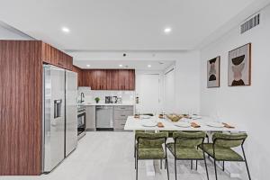 Stylish 3BR Retreat Steps from the Beach with Resort Amenities 1508