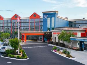 The Ramsey Hotel and Convention Center Pigeon Forge