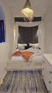 Riad Lyabaïana privatisé, piscine et vue mer dans la médina