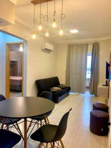 Pé na areia: apto com vista mar e piscina