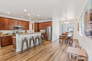 Deer Ridge Peak Views Game Room AC Perfect Base for Northern AZ Exploration