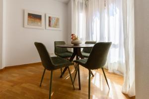 Vivienda con estilo 2 dormitorios, Piscina y todo el confort Temporal HOR1K1B